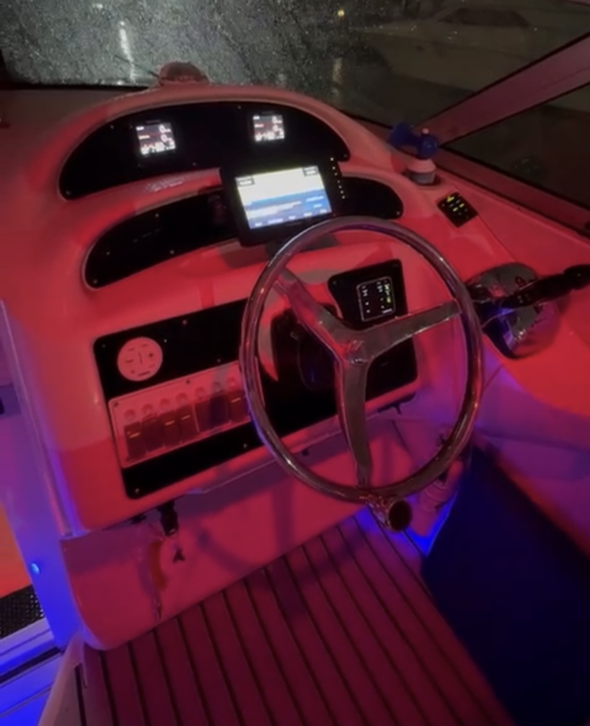 NAIGUATÁ - Copia de 12.PNG